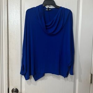 Cable and gauge size S royal blue Cowlneck lightweight top